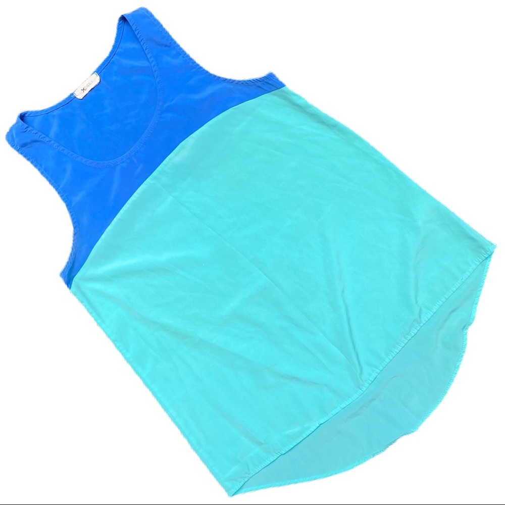 EVERLY Blue & Teal Sleeveless Scoop Neck Round Hem Blouse